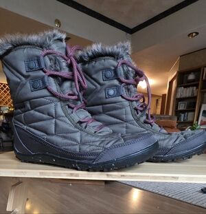 Columbia Minx Shorty III Winter Boots, Waterproof,  Green, 10